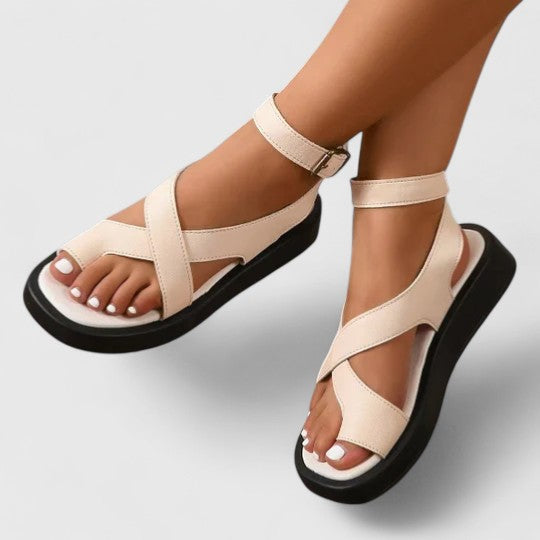 Valantomode | Sandals with Elegant Design