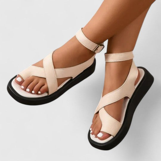 Valantomode | Sandals with Elegant Design