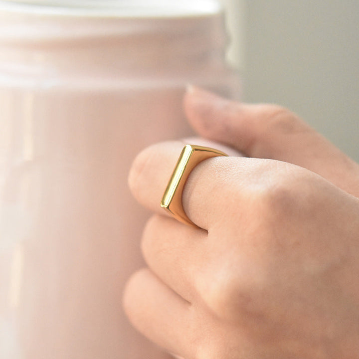 Valantomode | Plated Geometric Open-Ended Ring with Minimalist Monolithic Architecture