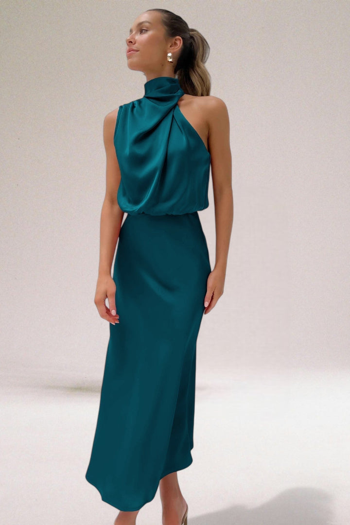 Valantomode | Dress with Elegant Design