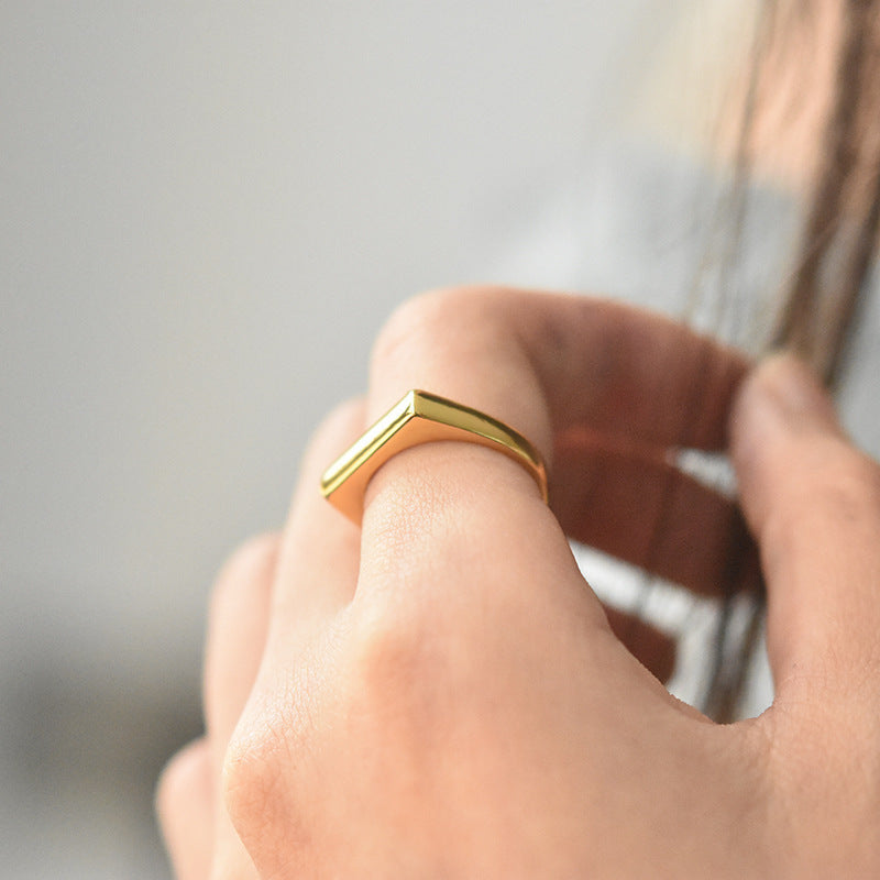 Valantomode | Plated Geometric Open-Ended Ring with Minimalist Monolithic Architecture