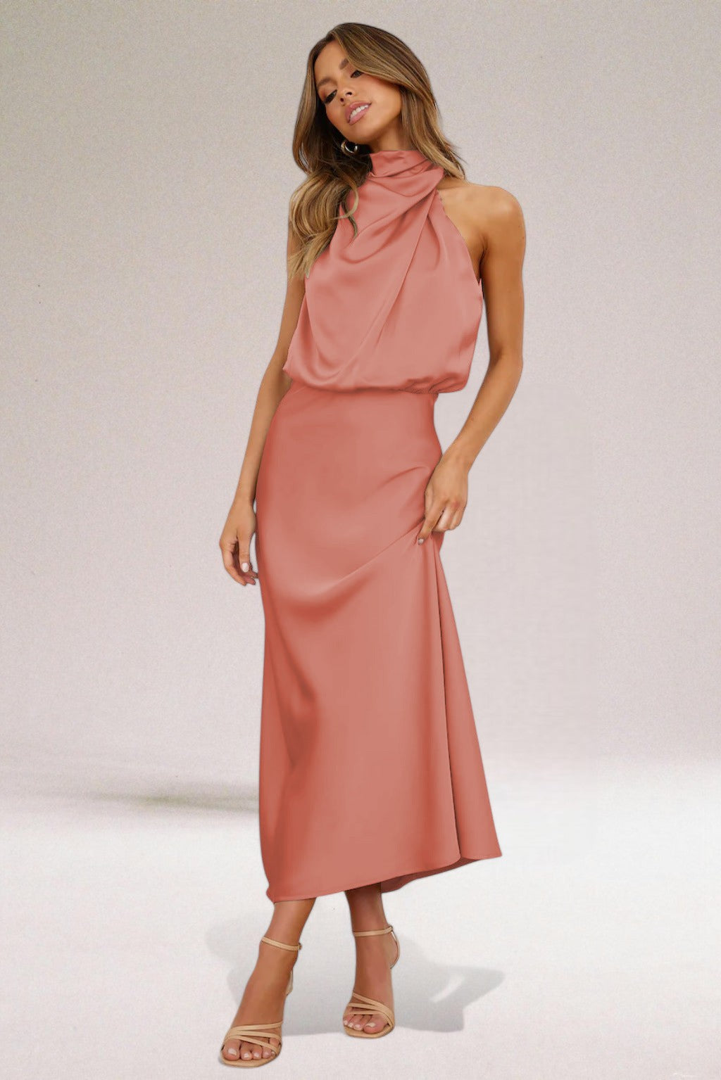 Valantomode | Dress with Elegant Design