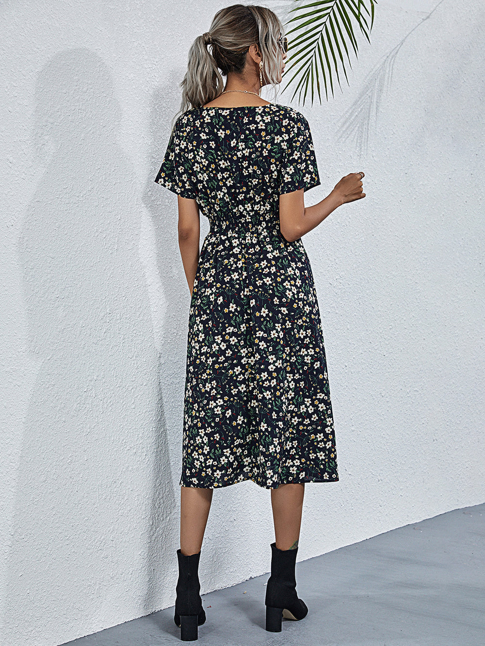 Valantomode | Chic Floral Dress for Rent Perfect for Any Event