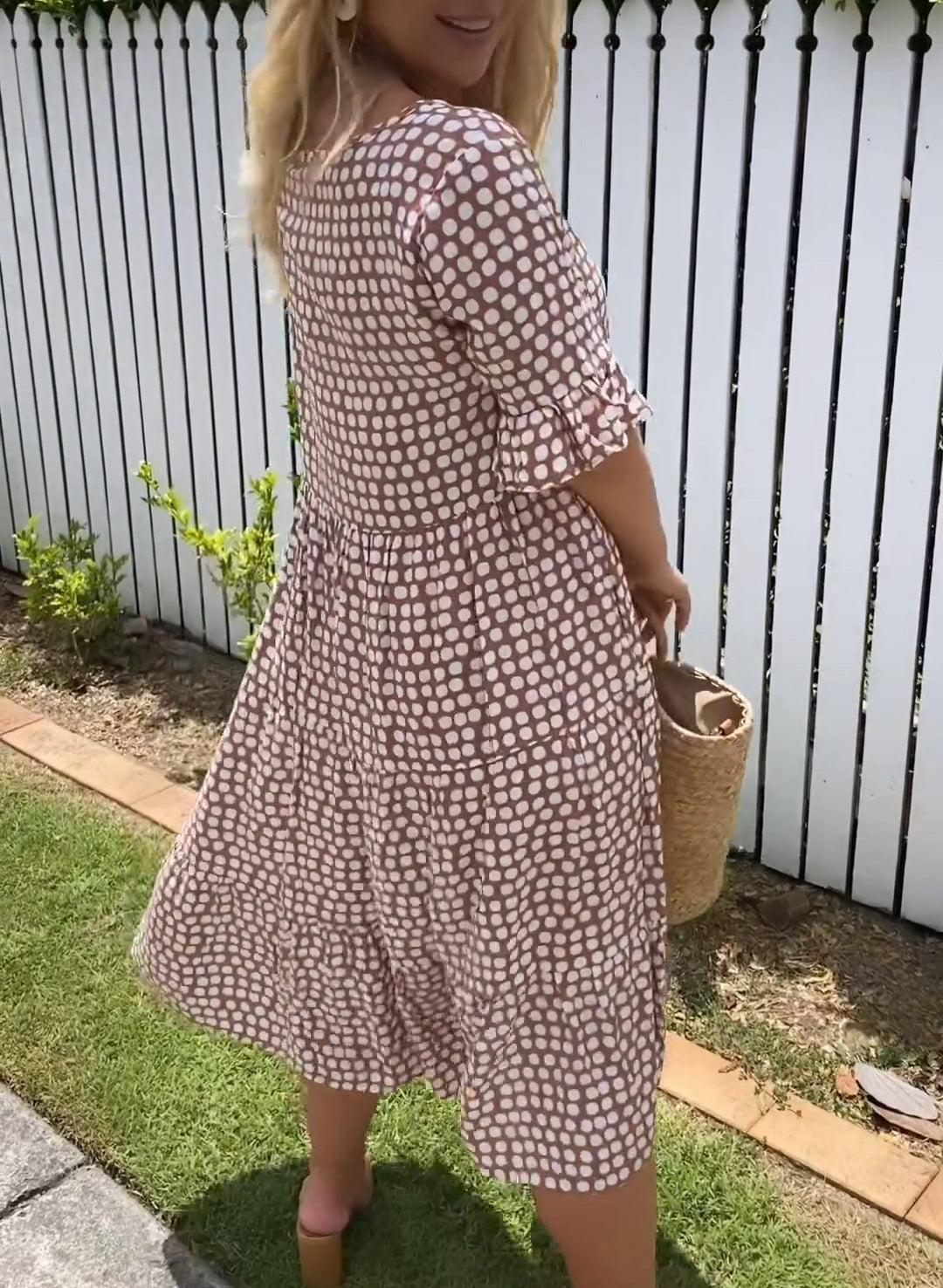 Valantomode | Midi Dress with Short Sleeves