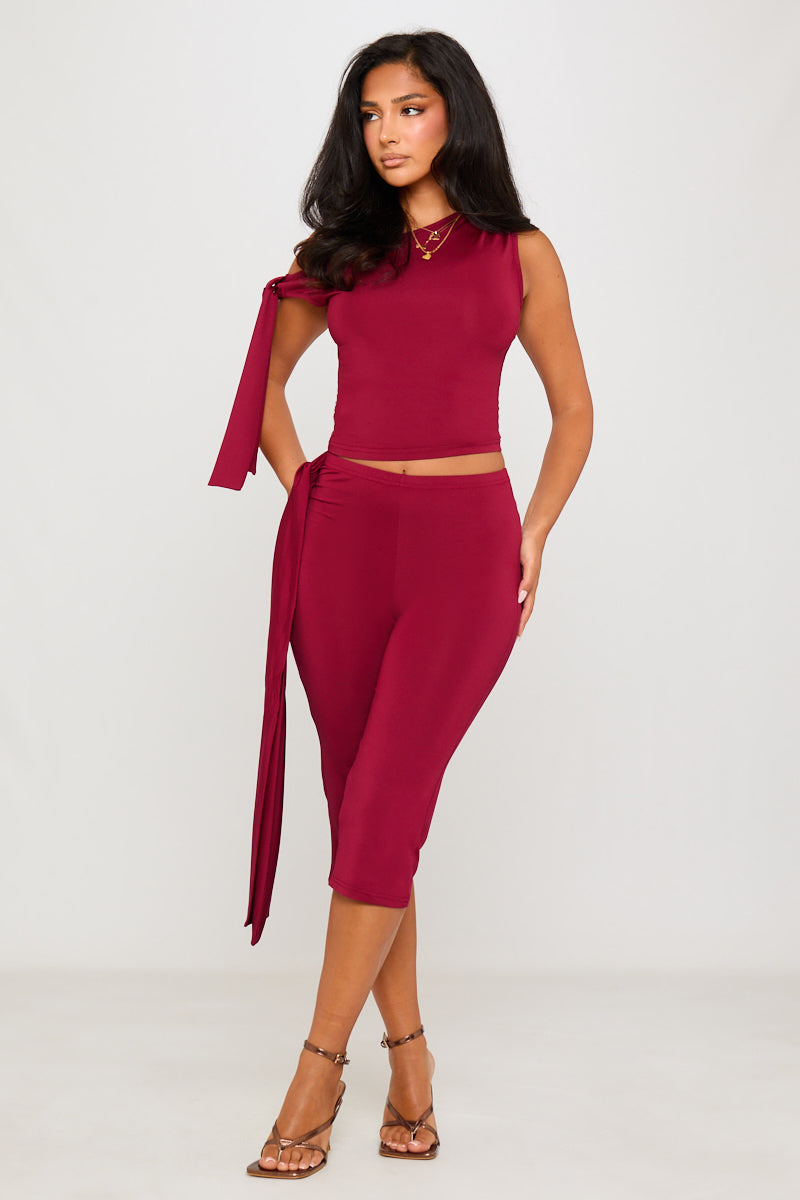 Valantomode | Burgundy One Shoulder Knot Top & Capri Pants Set