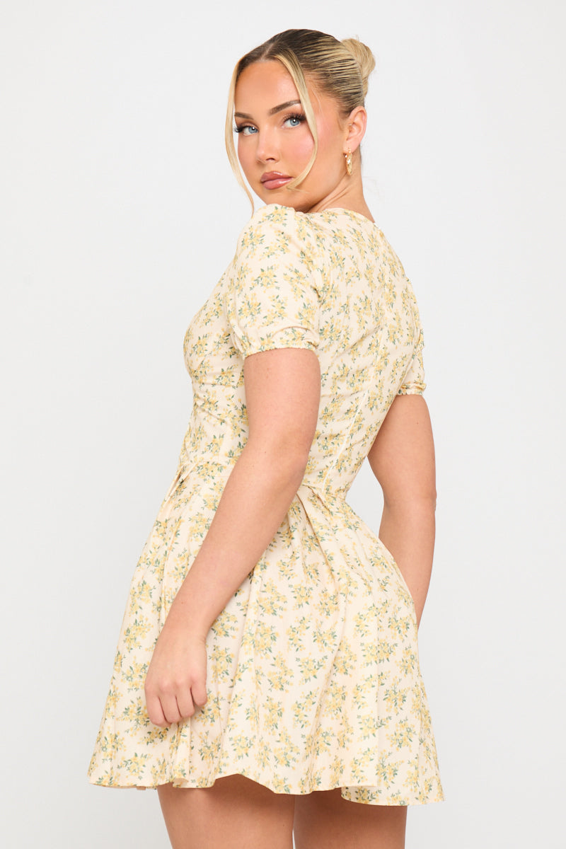 Valantomode | Chic Yellow Floral Pleated Milkmaid Mini Dress