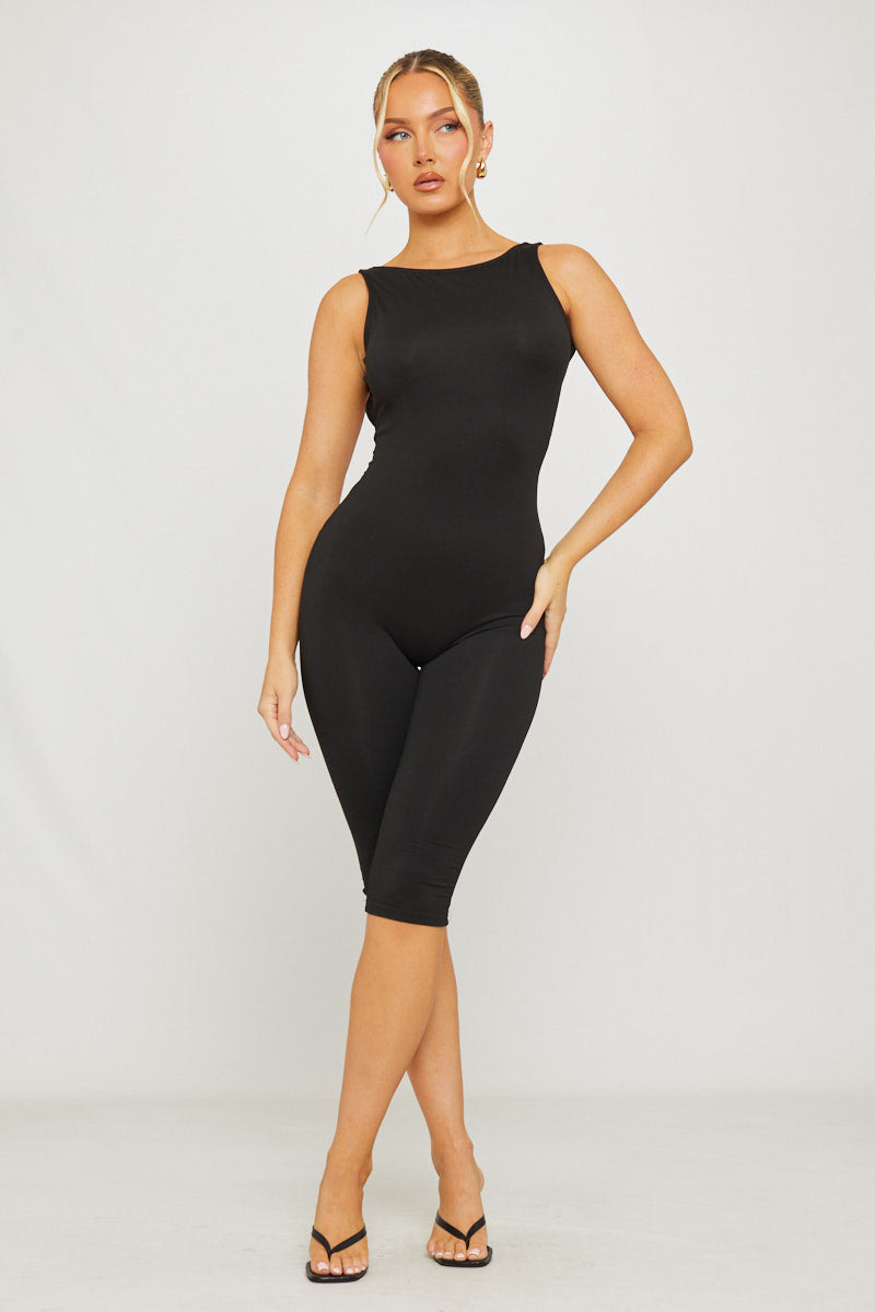 Valantomode | Chic Black Sleeveless Open Back Capri Jumpsuit