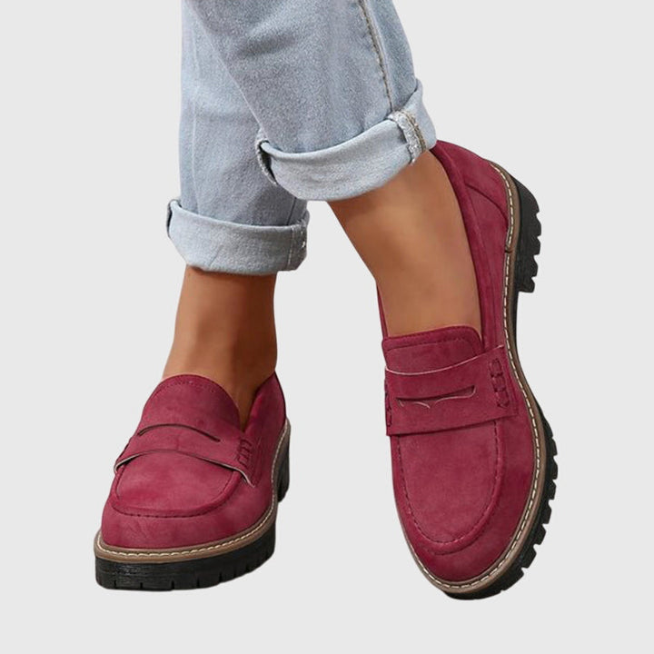 Valantomode | Sophisticated Suede Loafers for Effortless Style