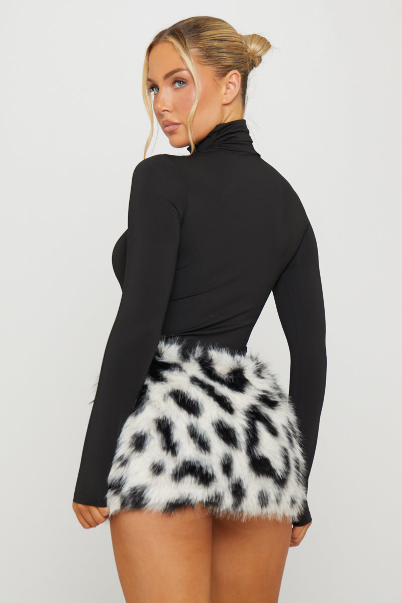Valantomode | Chic Black Long Sleeve Turtleneck Bodysuit for All Occasions