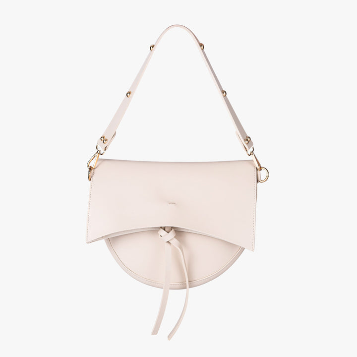 Valantomode | The ‘Aurelius’ Leather Saddle Bag – Sovereign Curve & Linear Precision
