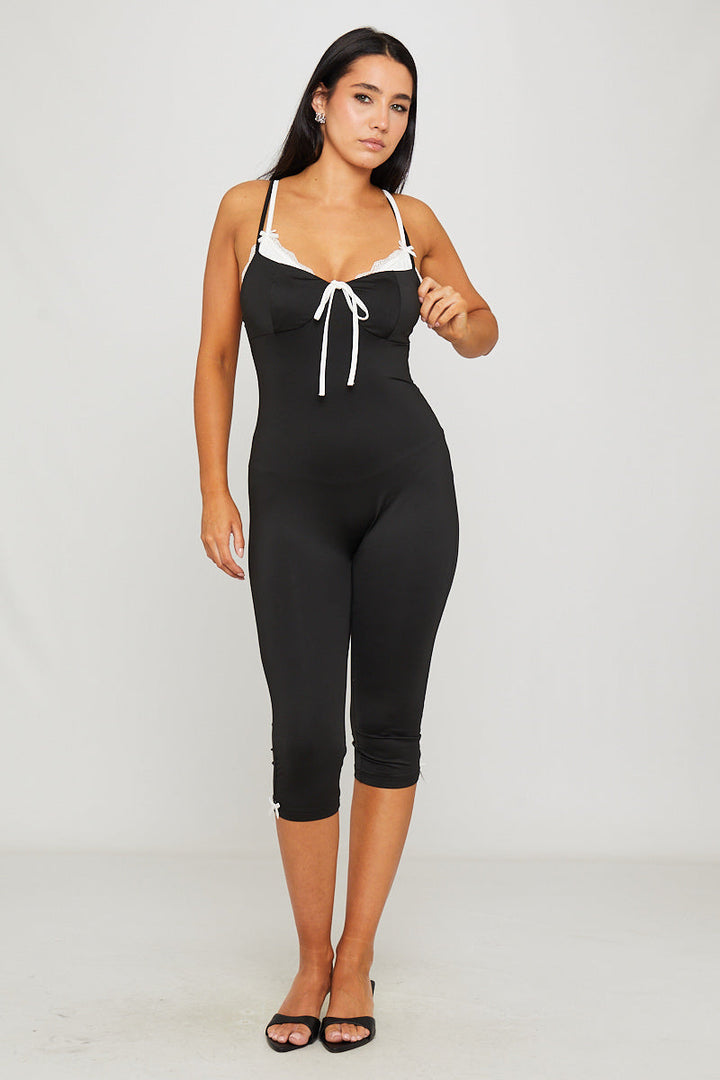 Valantomode | Chic Black Ribbed Tie-Front Capri Jumpsuit for Effortless Style