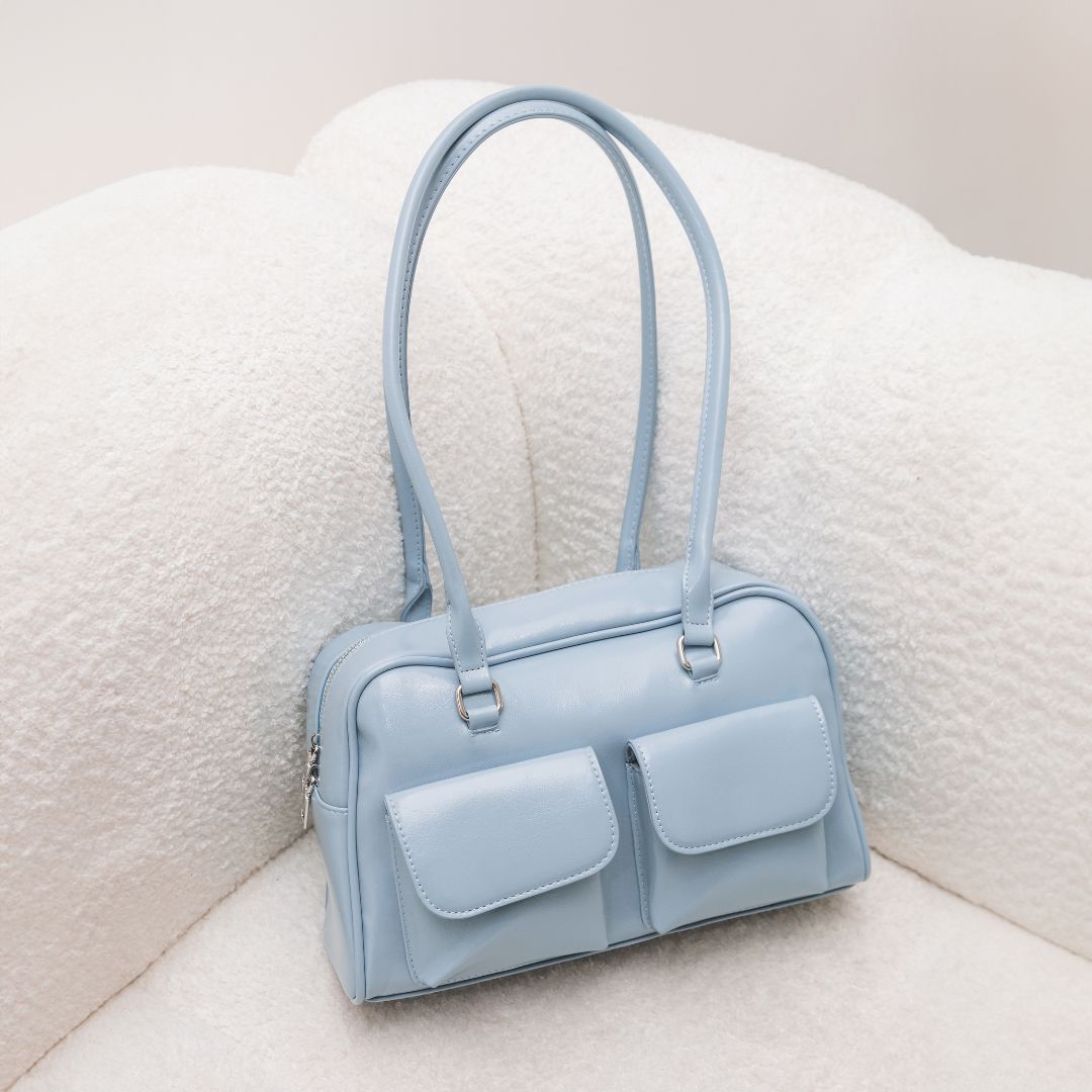 Valantomode | Linear Archival Baguette – Premium Vegan Leather Vintage-Style Shoulder Bag