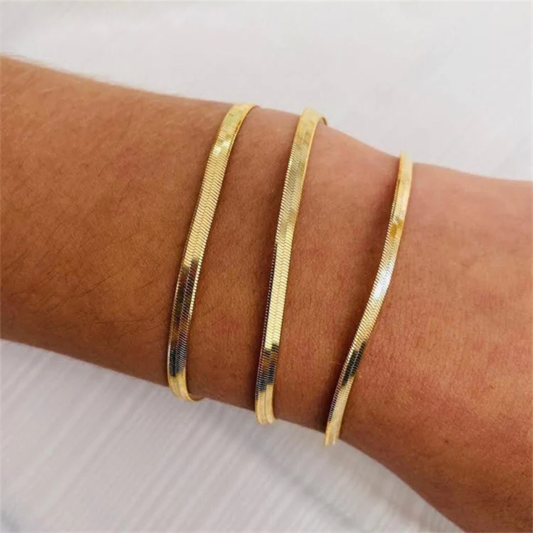 Valantomode | Plated Hailey Herringbone Bracelet with Imbricated V-Link Architecture