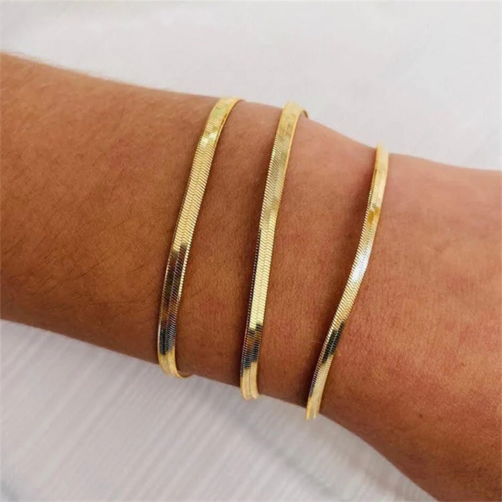 Valantomode | Plated Hailey Herringbone Bracelet with Imbricated V-Link Architecture
