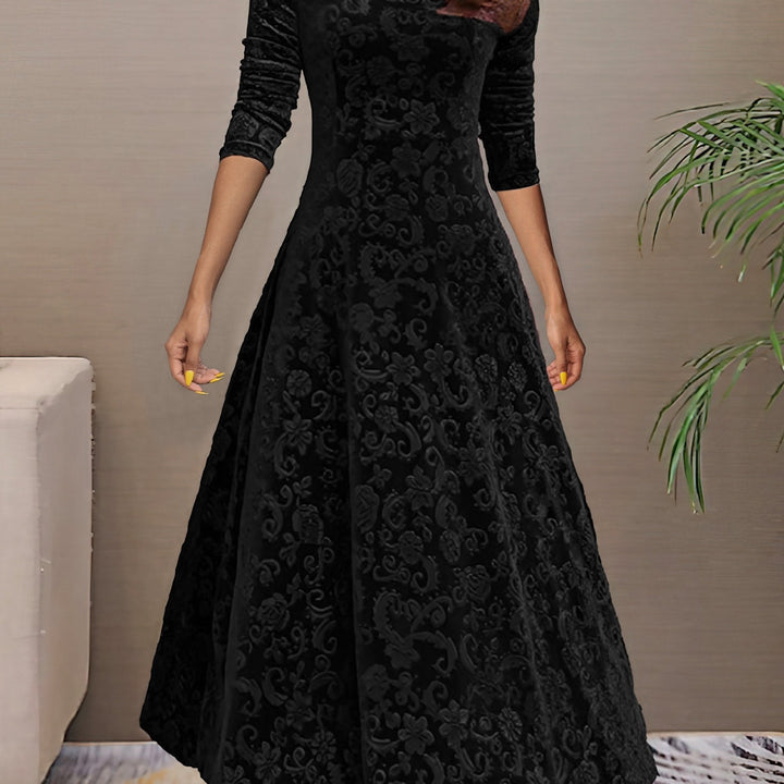 Valantomode | Luxe Velvet Dress for Chic Evening Events