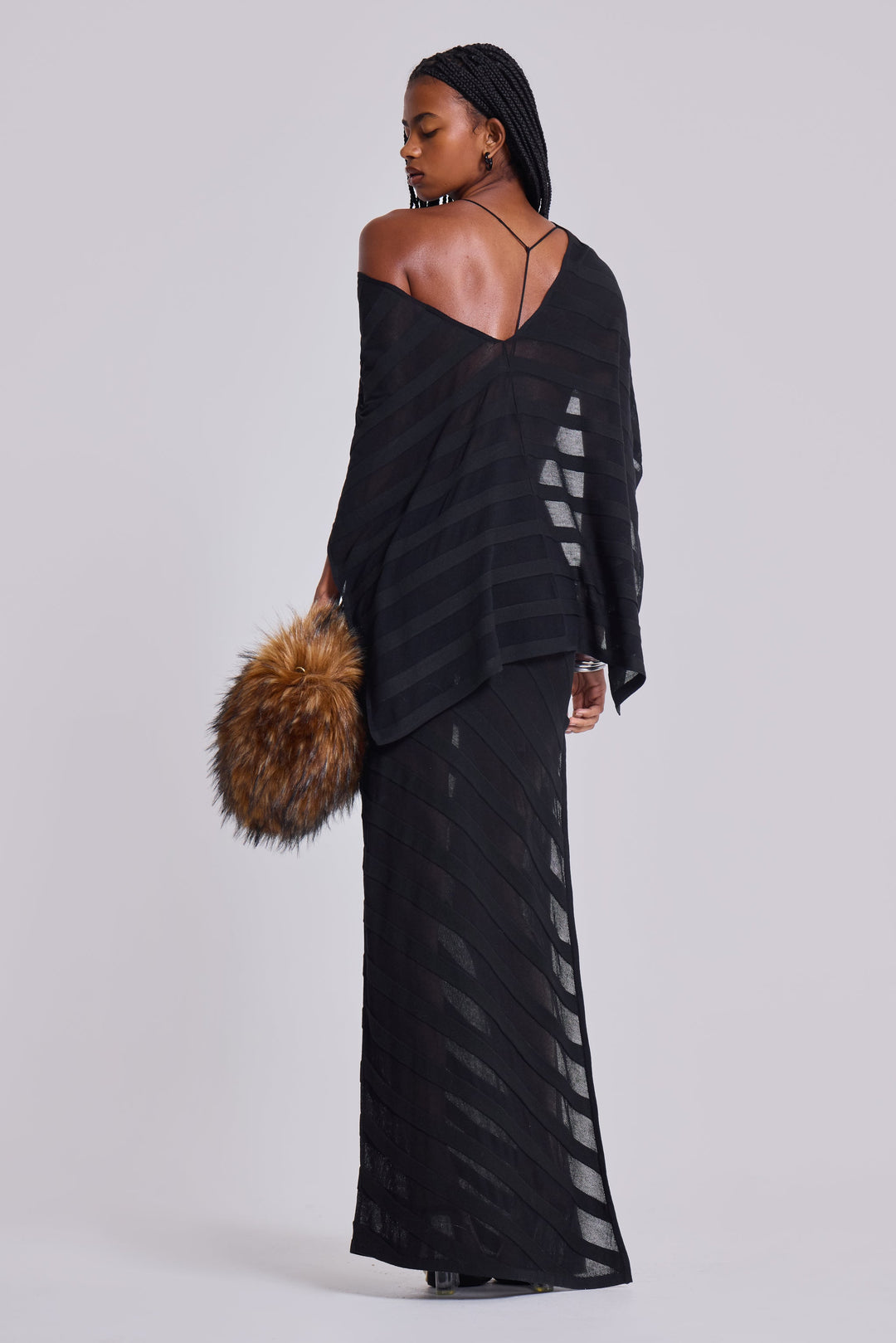 Valantomode | Chic Black Knit Maxi Dress for Effortless Style