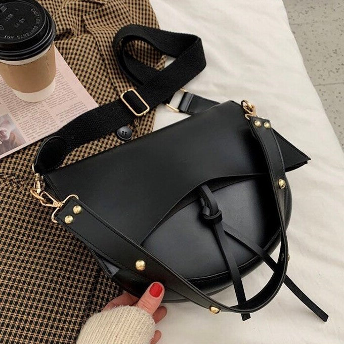 Valantomode | The ‘Aurelius’ Leather Saddle Bag – Sovereign Curve & Linear Precision