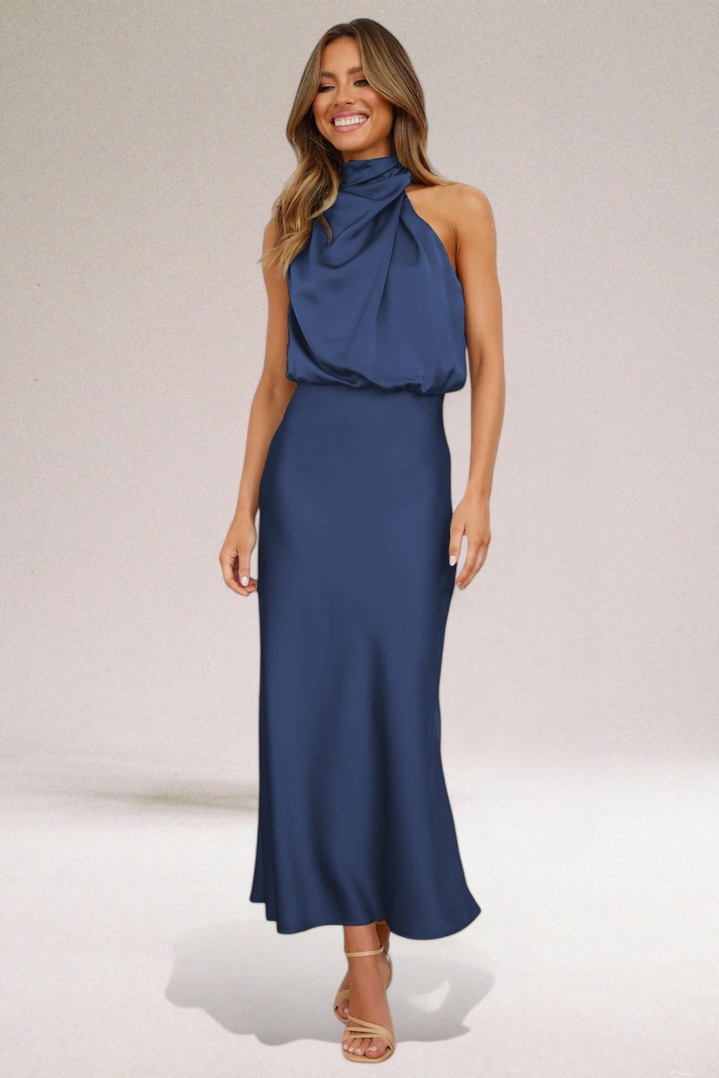 Valantomode | Dress with Elegant Design