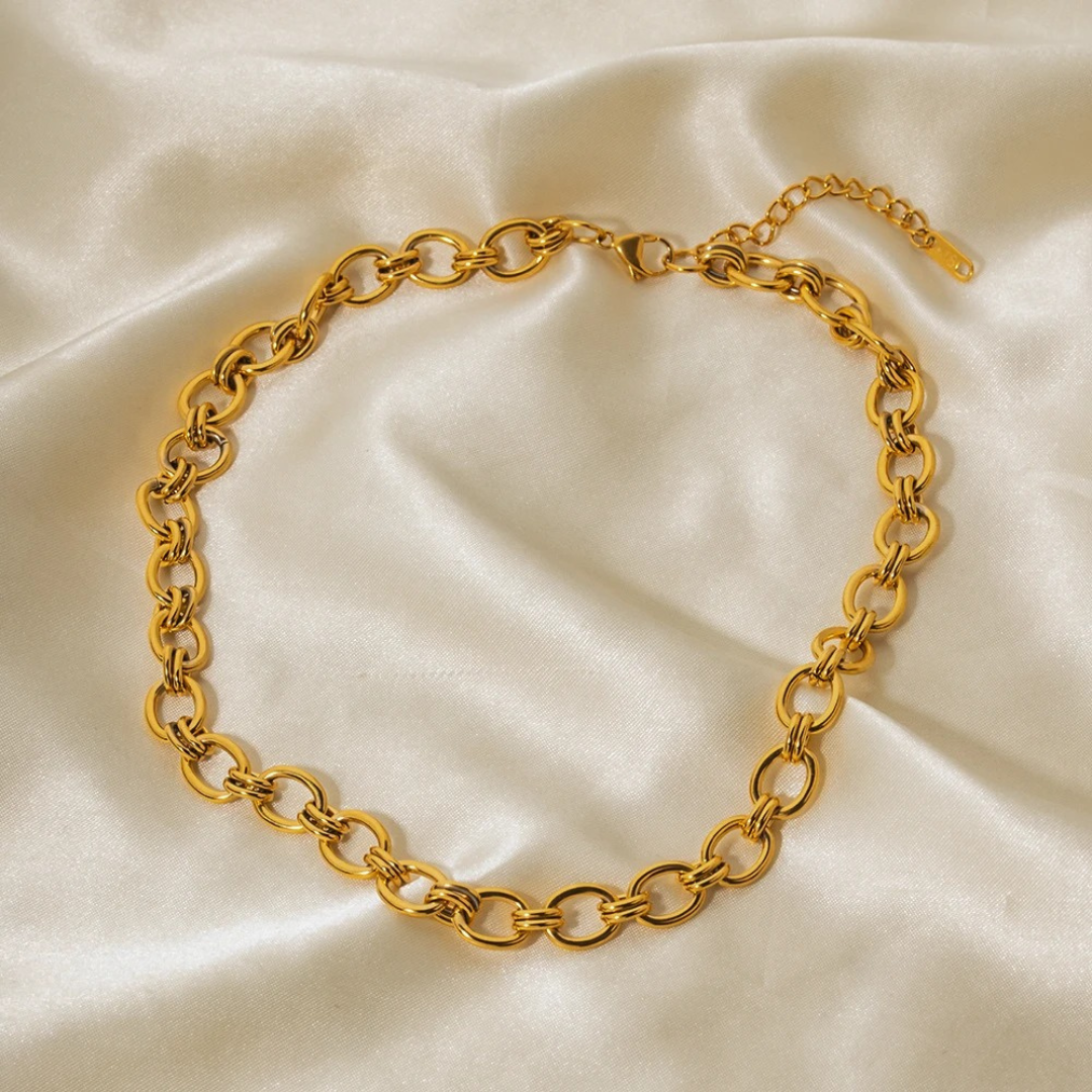 Valantomode | Heavyweight Plated Interlocking Link Necklace for Women