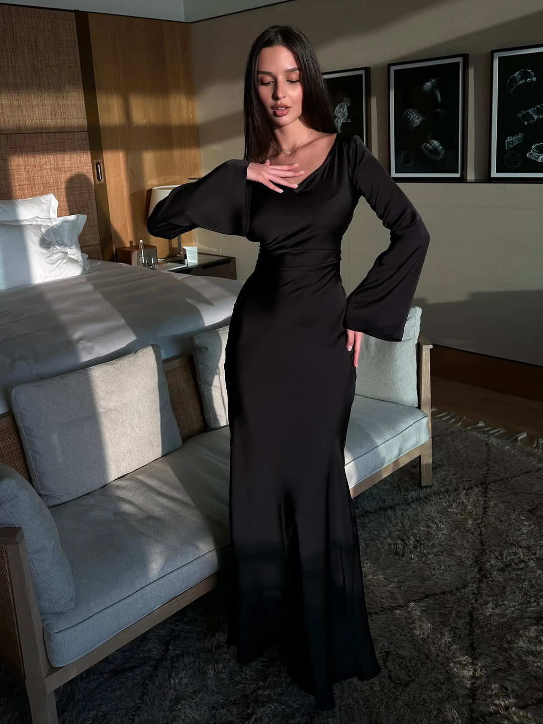 Valantomode | Long Sleeve Maxi Dress for Effortless Timeless Style