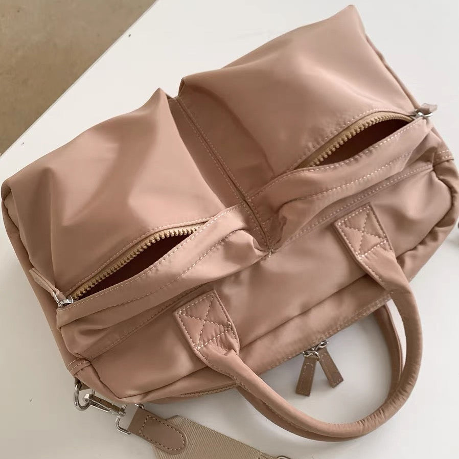 Valantomode | Nimbus Linear Crossbody – Ultra-Lightweight Technical Nylon Shoulder Bag