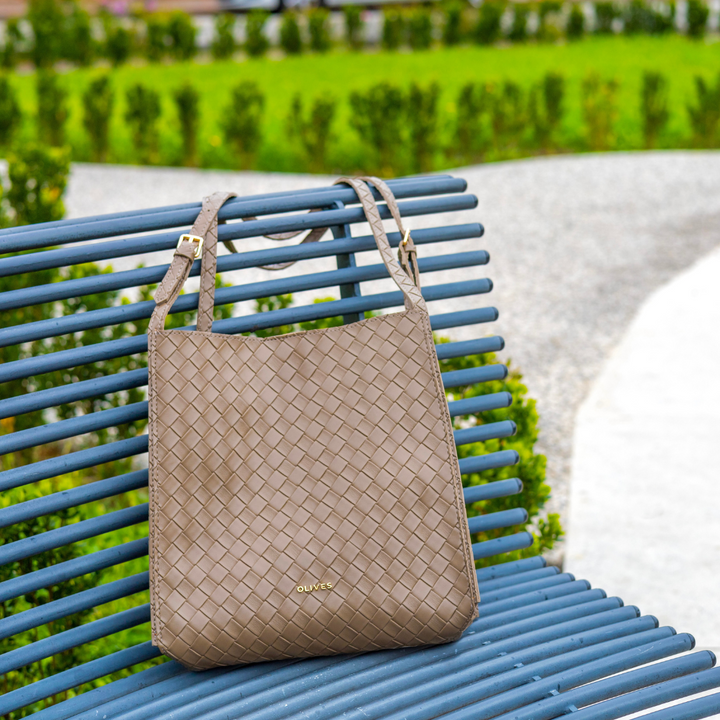 Valantomode | The ‘Aurelius’ Veridian Sovereign Monolith – Women's Premium Vegan Leather Executive Tote