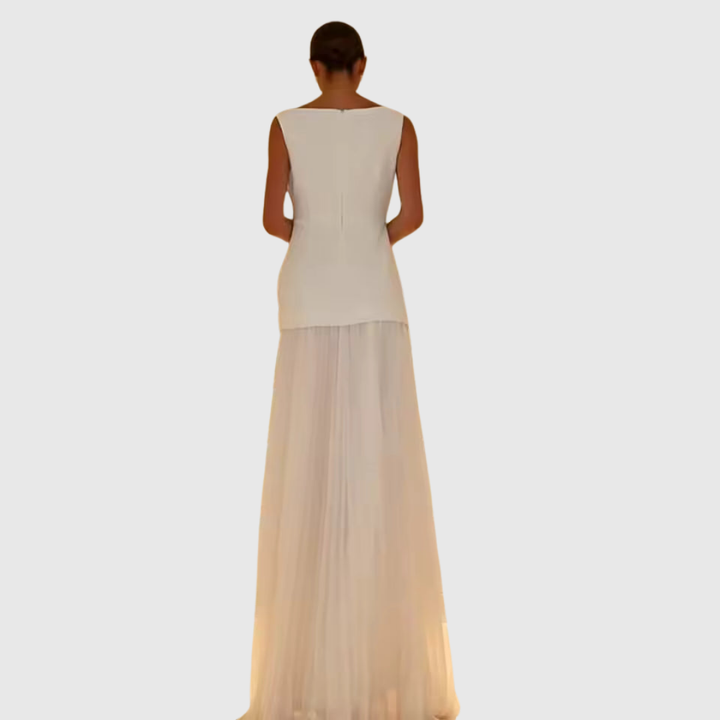 Valantomode | Stylish Sleeveless Dress with Elegant Flowing Pleats
