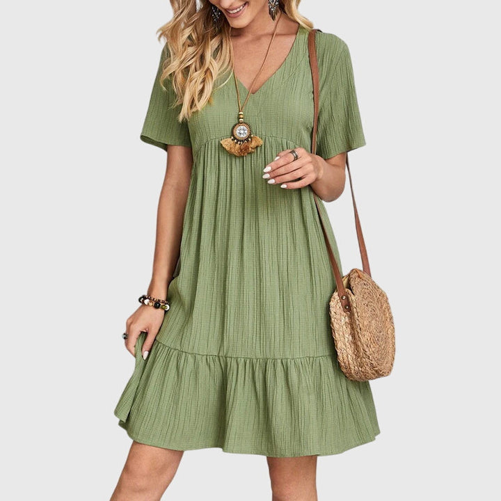 Valantomode | Chic and Sophisticated Dress for Every Occasion