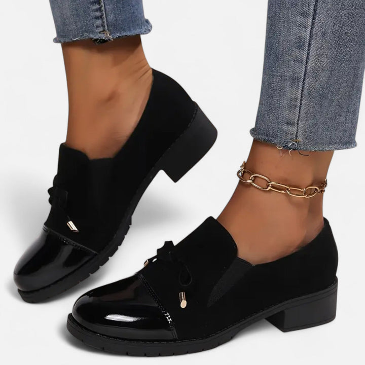 Valantomode | Women’s Moccasin Loafers with Bow Detail