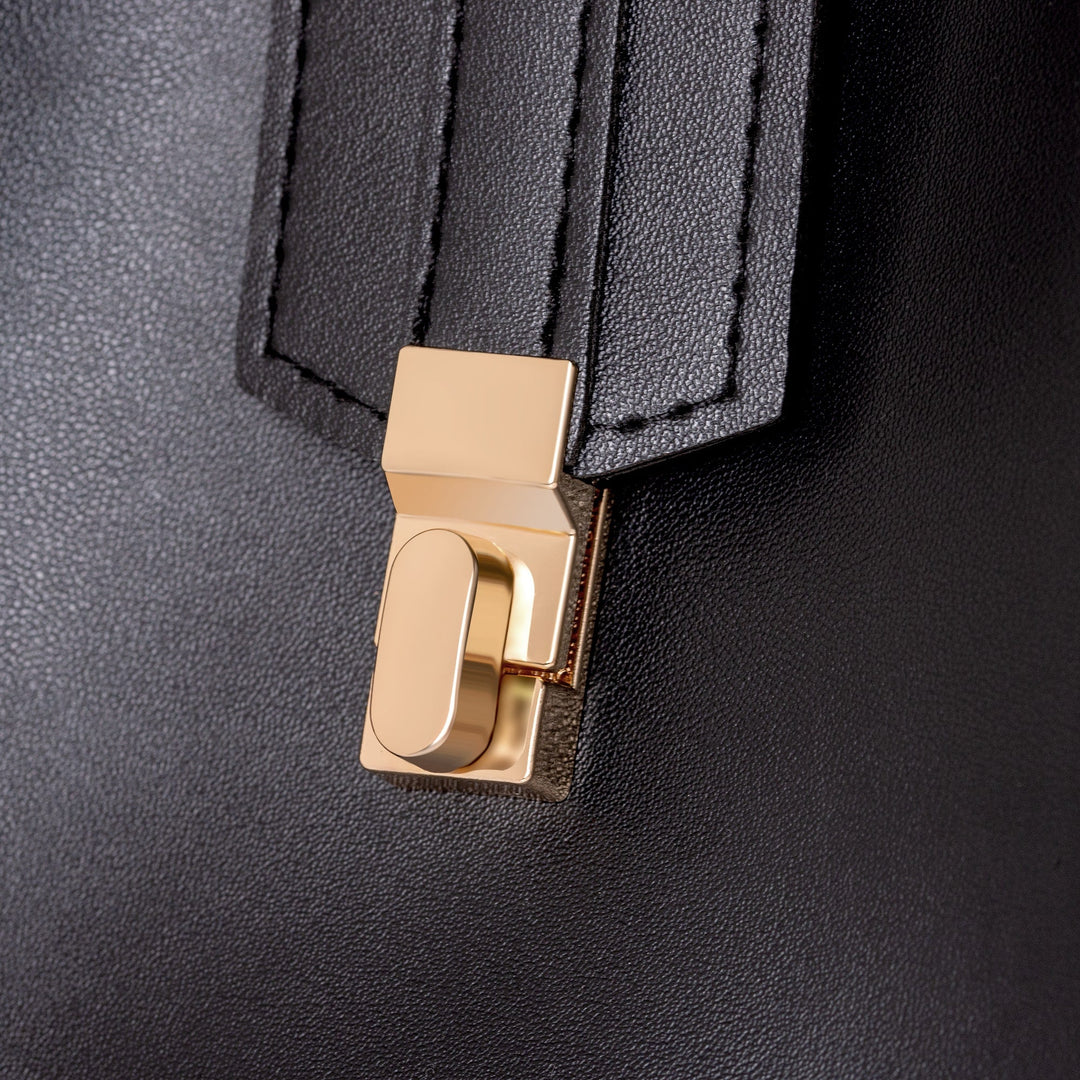 Valantomode | The ‘Aurelius’ Cylindrical Sovereign – Vertical Depth & Geometric Command
