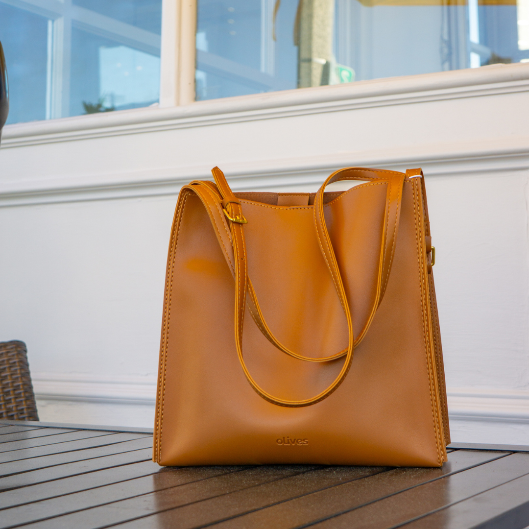 Valantomode | The ‘Aurelius’ Veridian Sovereign Monolith – Women's Premium Vegan Leather Executive Tote