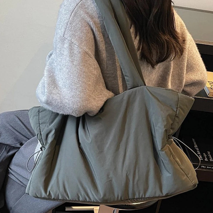 Valantomode | Nimbus Padded Garrison – Large Quilted Nylon Lightweight Executive Tote