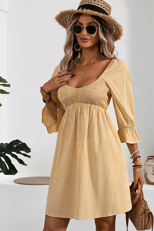 Valantomode | Chic Smocked Mini Dress with Short Sleeves
