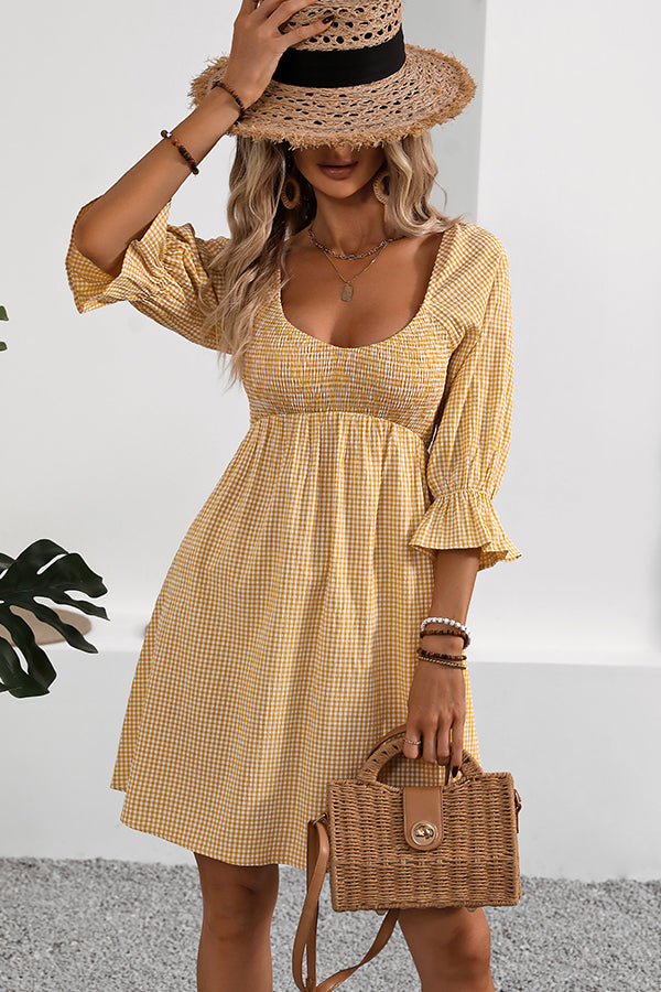Valantomode | Chic Smocked Mini Dress with Short Sleeves