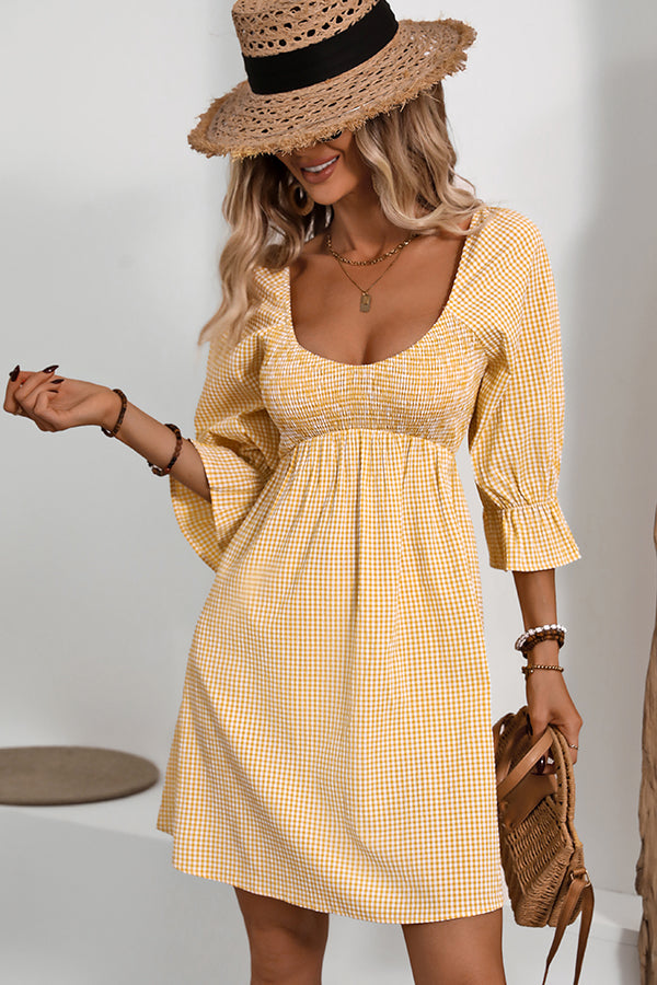 Valantomode | Chic Smocked Mini Dress with Short Sleeves
