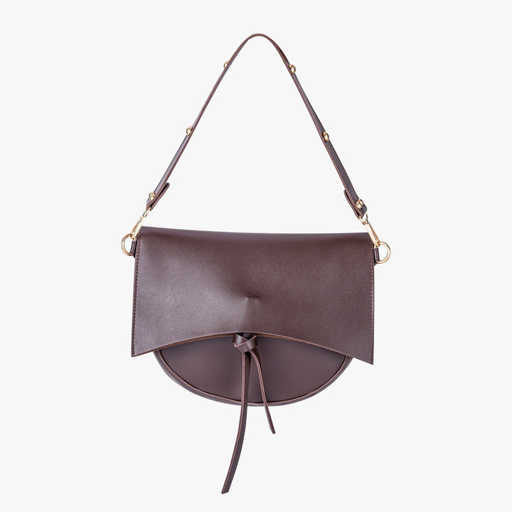 Valantomode | The ‘Aurelius’ Leather Saddle Bag – Sovereign Curve & Linear Precision