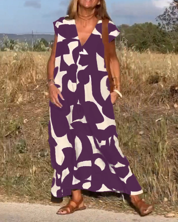 Valantomode | Dress with Relaxed Abstract Design