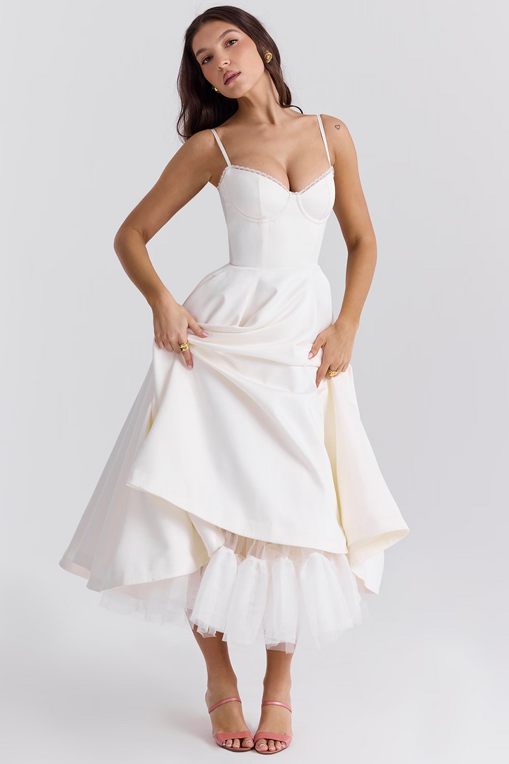 Valantomode | Sophisticated Long Dress with a Flattering Fit for Women