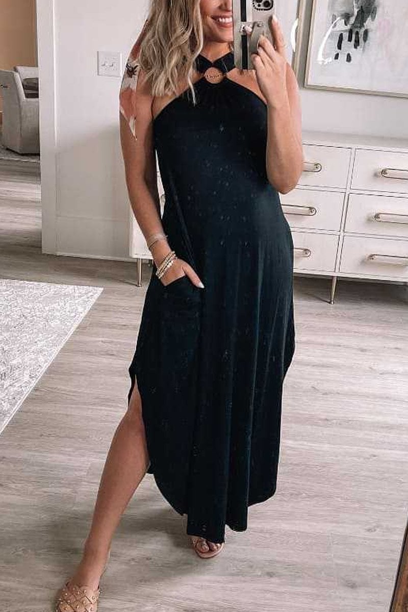 Valantomode | Dress with Halter Design