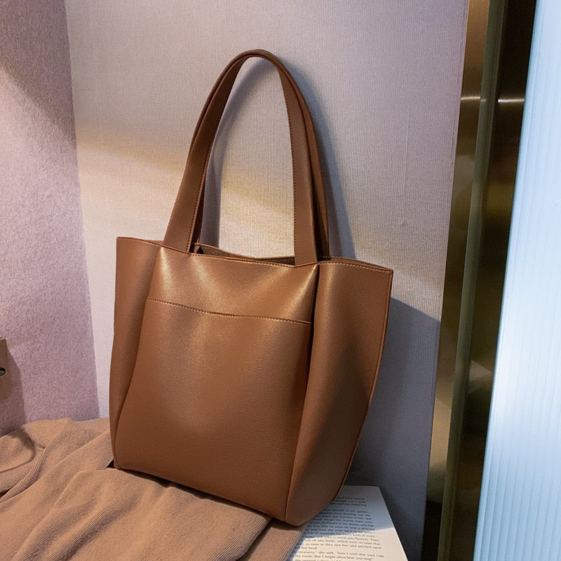 Valantomode | The ‘Veridian’ Sovereign Tote – Architectural Volume & Operational Flow