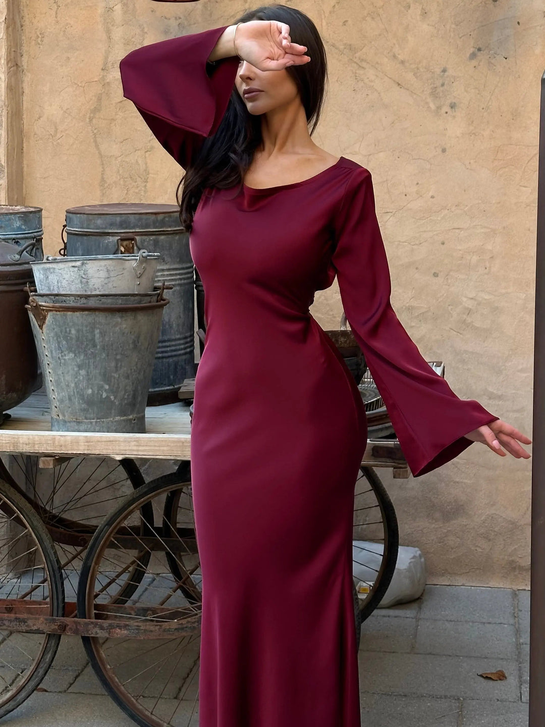 Valantomode | Long Sleeve Maxi Dress for Effortless Timeless Style