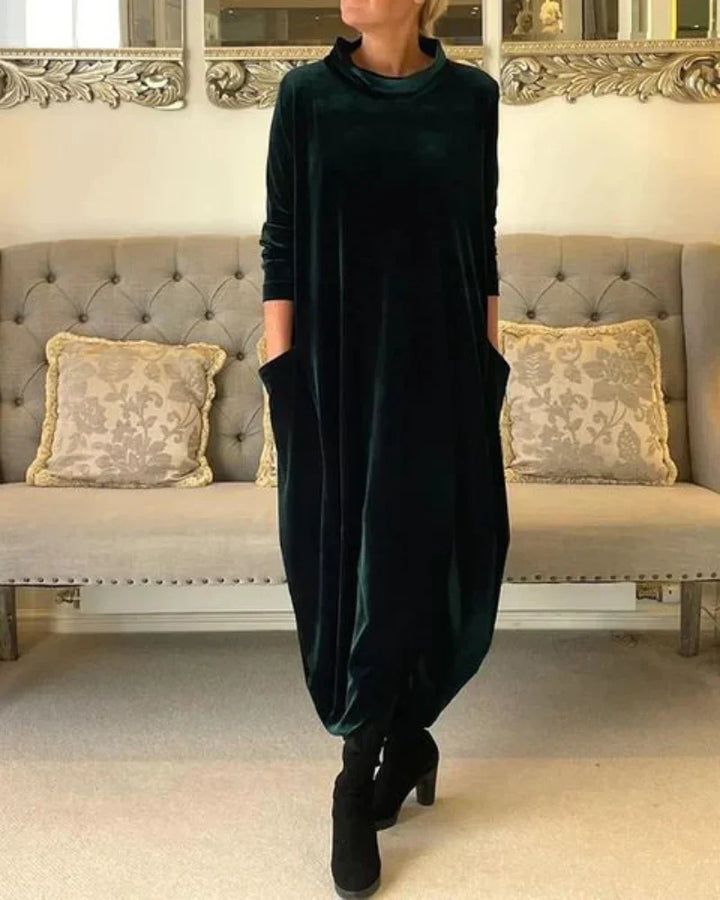 Valantomode | Chic Long Dress with Convenient Pockets for Every Occasion