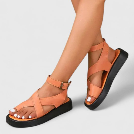 Valantomode | Sandals with Elegant Design