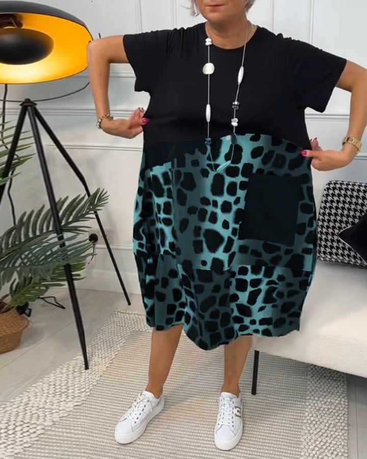Valantomode | Dress with Animal Print