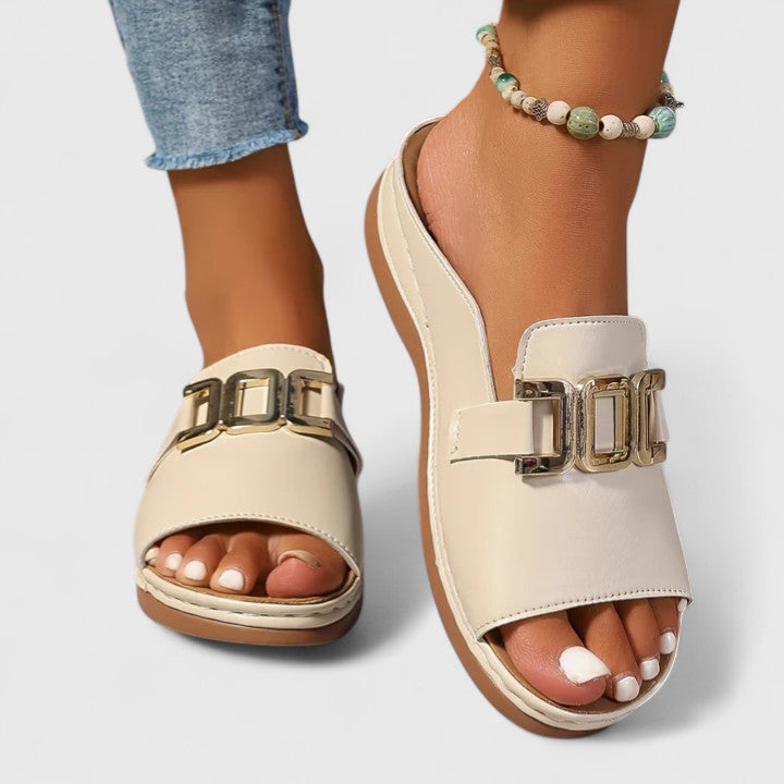 Valantomode | Sandals with Sophisticated Design