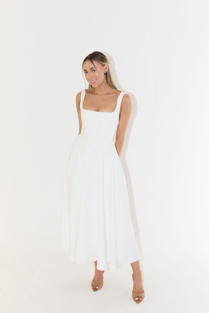 Valantomode | Chic Square Neck Midi Dress for Effortless Elegance