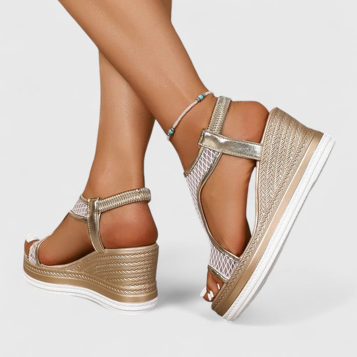 Valantomode | Sandals with Elegant Design