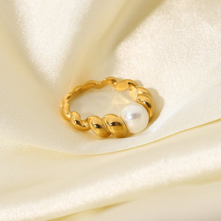 Valantomode | Plated Helical Swirl Ring with Freshwater Pearl for Women