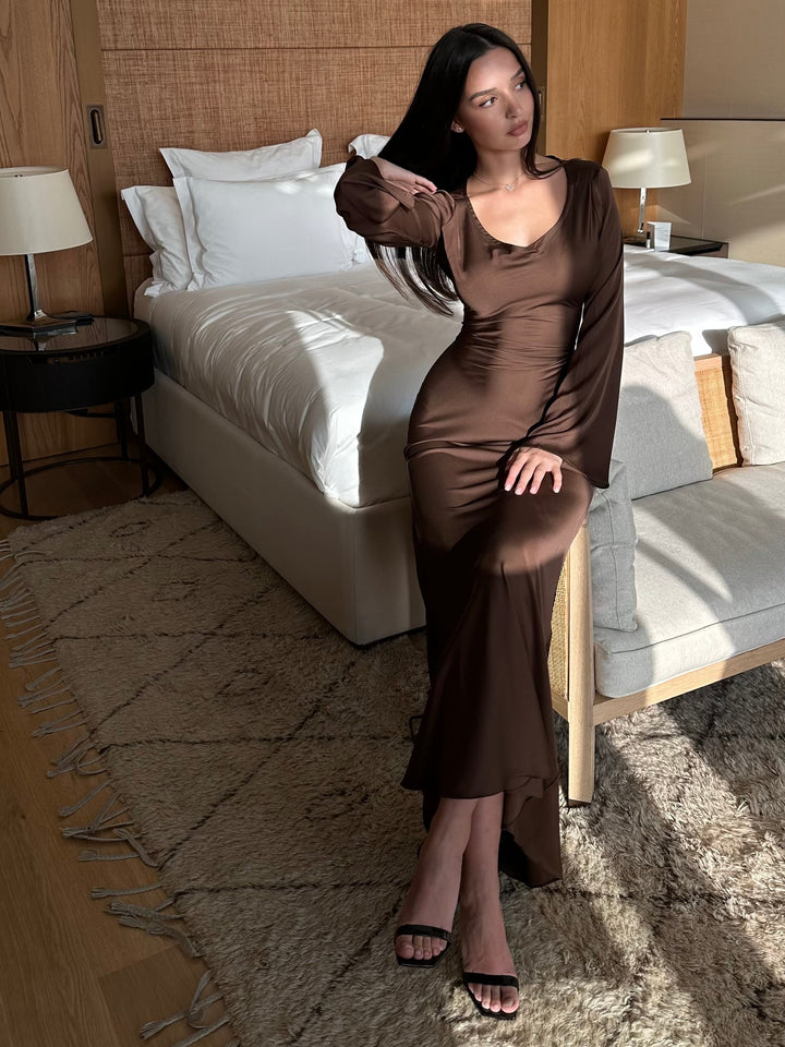 Valantomode | Elegant Dress with Stunning Bell Sleeves