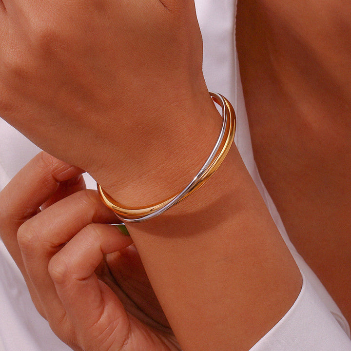 Valantomode | Plated Intertwined Bangle with Dual-Tone Monolithic Architecture